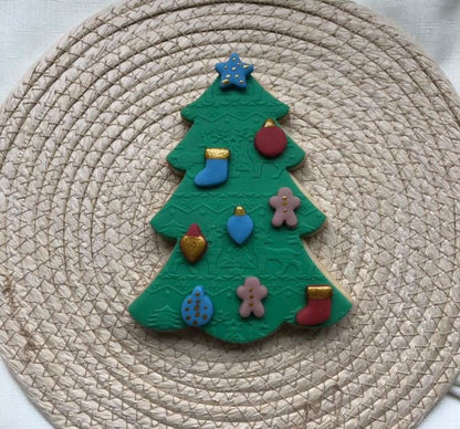 Christmas Tree Cookie Cutter with Mini Accessories 16 x 12cm Cookie Cutter & Embosser Set